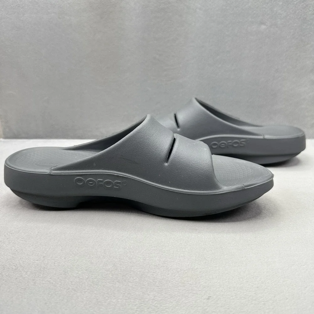 OOFOS OOahh Mens Size 9 Sandals Slate Gray Recovery Lightweight Sport Slide